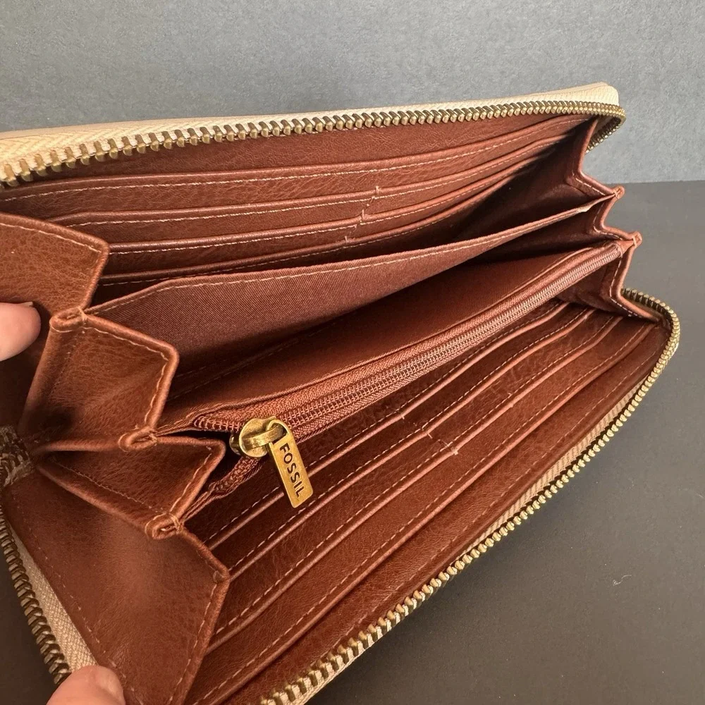 Fossil logan multi
